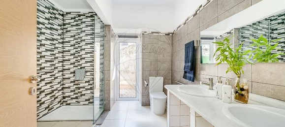 Casa de 7 dormitorios en Bucelas, Portugal No. 34972 27