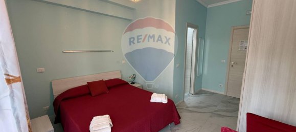 3 bedrooms Apartment in Rome, Italy No. 310972 22