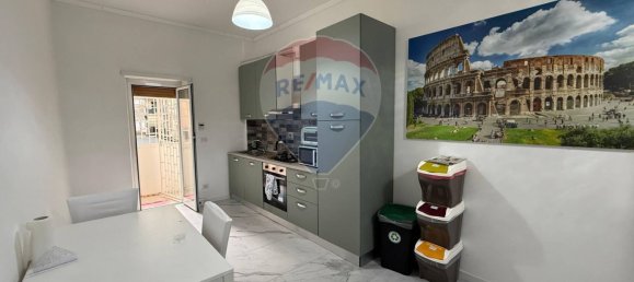 3 bedrooms Apartment in Rome, Italy No. 310972 2