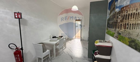 3 bedrooms Apartment in Rome, Italy No. 310972 3