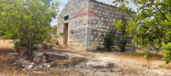 Дом с 3 комнатами в Рагуза, Италия № 149571 5