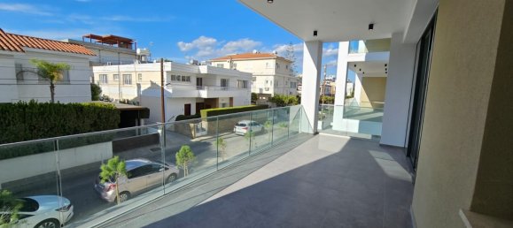 Apartamento de 2 dormitorios en Limassol, Cyprus No. 447 10