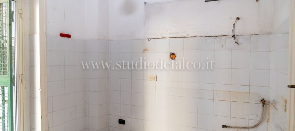 4 bedrooms Apartment in Naples, Italy No. 376488 18