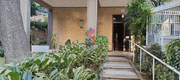 5 bedrooms Apartment in Naples, Italy No. 371570 6