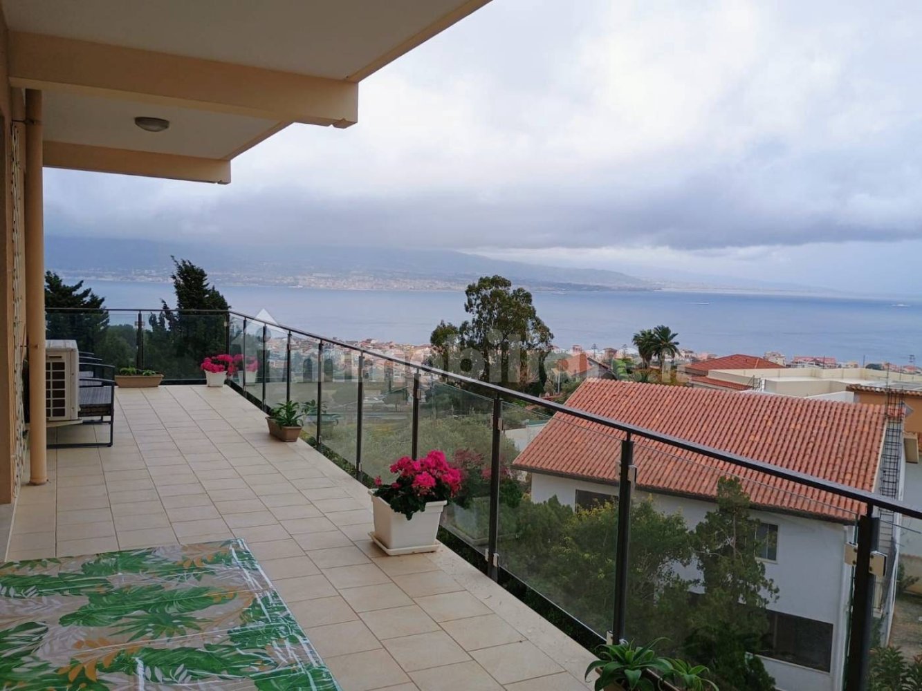 3 Schlafzimmer Penthouse in Messina, Italy, Nr. 216247