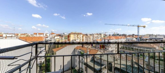 2 bedrooms Apartment in Milan, Italy No. 319934 37