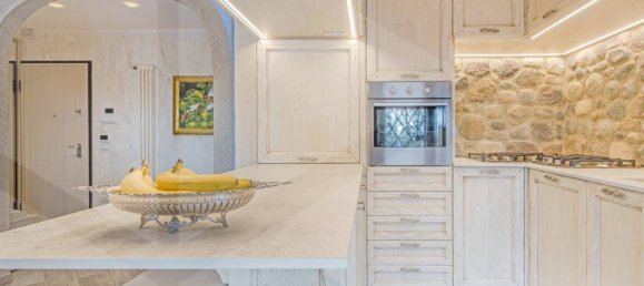 5 rooms Penthouse in Reggio Emilia, Italy No. 17089 6