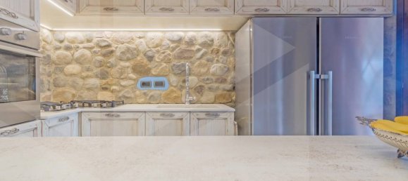 5 rooms Penthouse in Reggio Emilia, Italy No. 17089 7