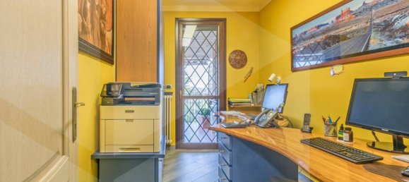 5 rooms Penthouse in Reggio Emilia, Italy No. 17089 15