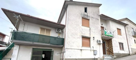 2 bedrooms House in San Martino Sannita, Italy No. 320658 4