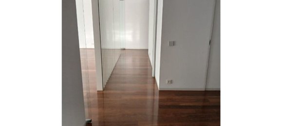 3 bedrooms Apartment in Porto, Portugal No. 132209 6