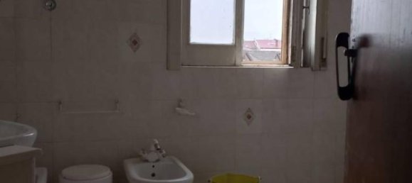 Квартира с 4 комнатами в Авеллино, Италия № 128872 13