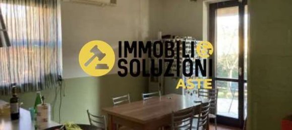 Вилла с 10 комнатами в Новильо, Италия № 3246 7