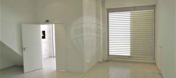  عقار تجاري في Odivelas, Portugal 66متر مربع رقم 82095 11