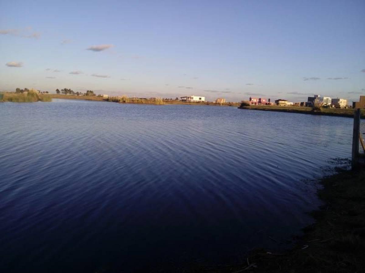 Terrain à Escobar, Argentina No. 33174