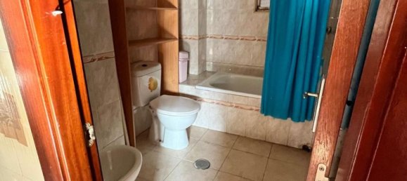 5 bedrooms Apartment in Langreo, Spain No. 162776 4