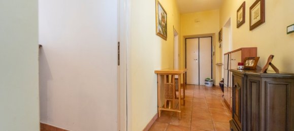 3 rooms Apartment in Ciampino, Italy No. 20021 20