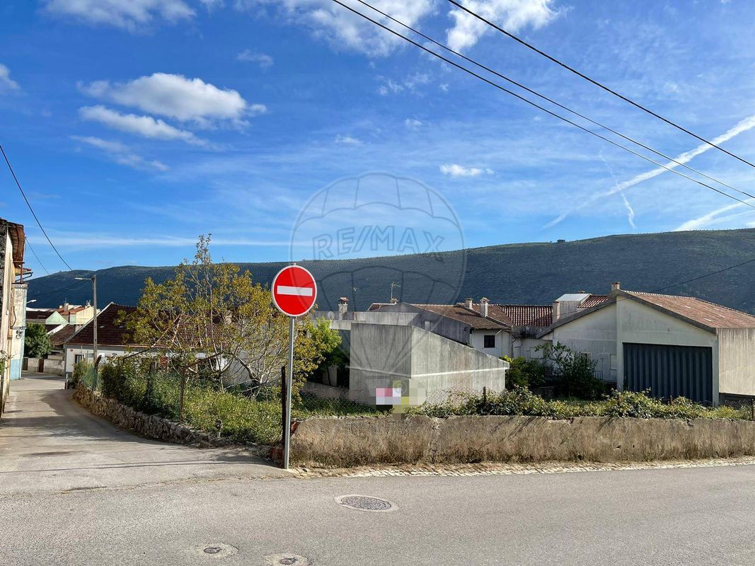 Terreno en Mira de Aire, Portugal No. 64299