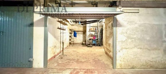 4 rooms Apartment in Genoa, Italy No. 65077 11