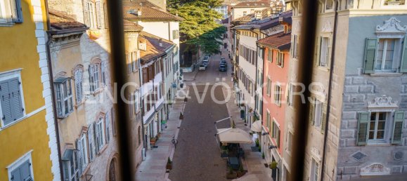 4 bedrooms Apartment in Trento, Italy No. 128398 7