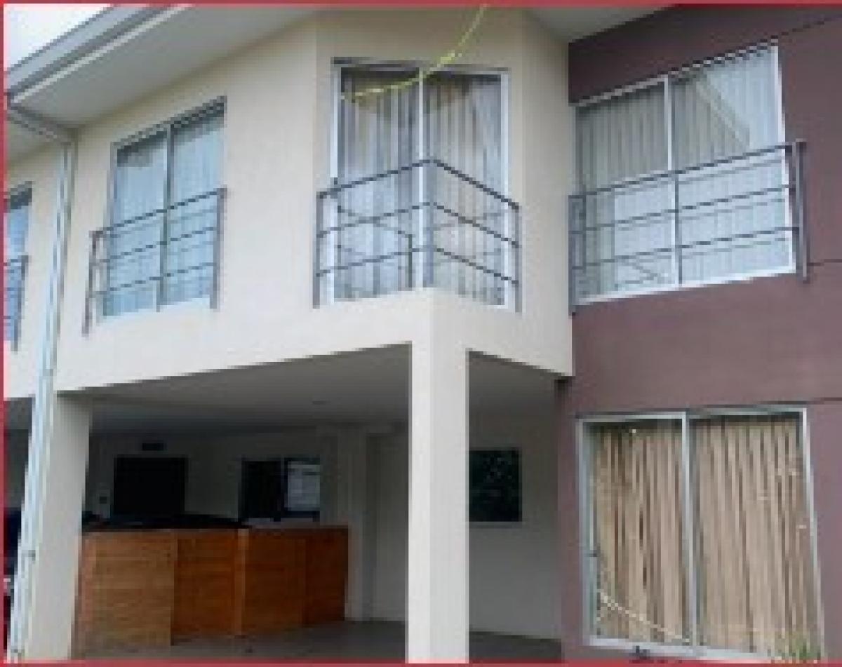 3 bedrooms Condo in Curridabat, Costa Rica No. 341