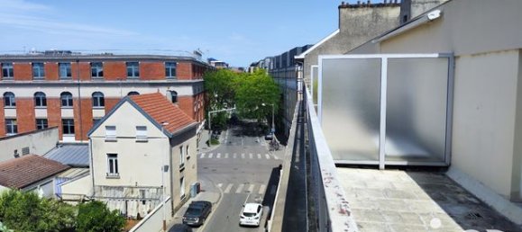 2 bedrooms Apartment in Reims, France No. 313673 6