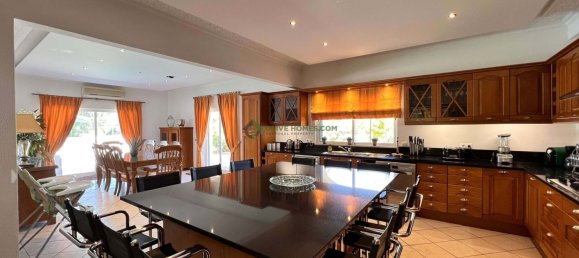 7 bedrooms Villa in Quarteira, Portugal No. 114432 15