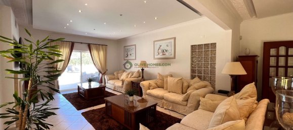7 bedrooms Villa in Quarteira, Portugal No. 114432 4