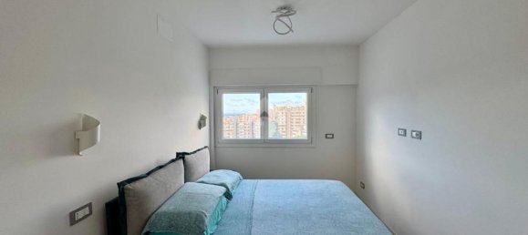 Apartamento de 4 dormitorios en Genoa, Italy No. 335542 15