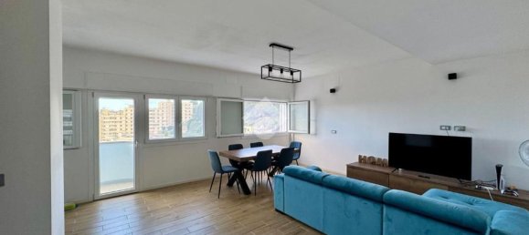 Apartamento de 4 dormitorios en Genoa, Italy No. 335542 2