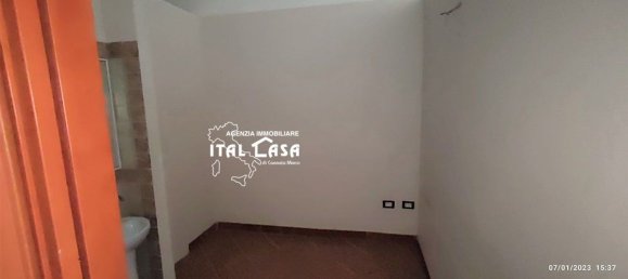 40m² Commercial property in Montecatini Terme, Italy No. 307011 7