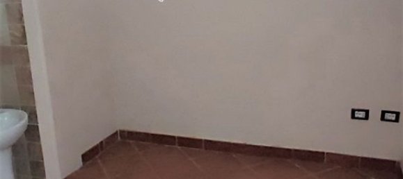 40m² Commercial property in Montecatini Terme, Italy No. 307011 9