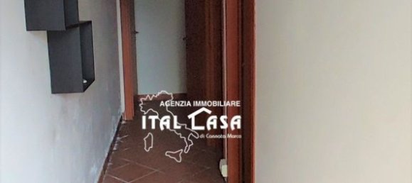 40m² Commercial property in Montecatini Terme, Italy No. 307011 3