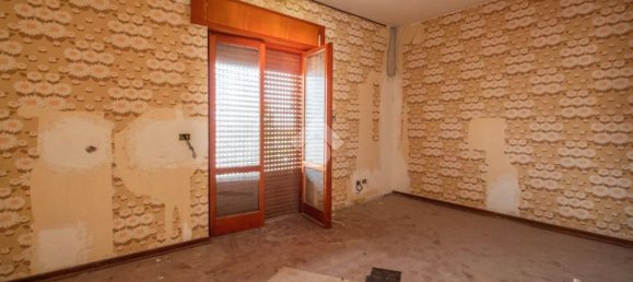 3 rooms Apartment in Cittaducale, Italy No. 286656 10