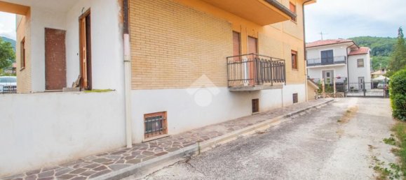 3 rooms Apartment in Cittaducale, Italy No. 286656 8