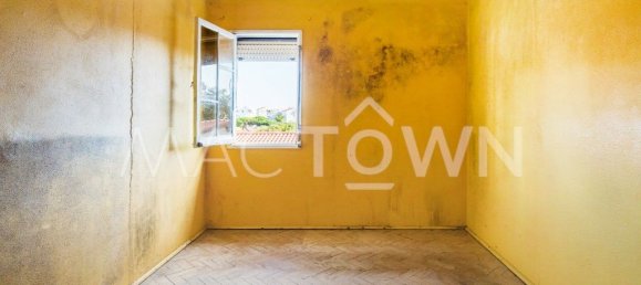 3 bedrooms Apartment in Lisbon, Portugal No. 329727 5