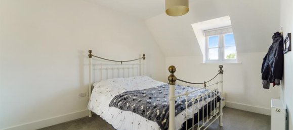 2 bedrooms Apartment in Tadworth, United Kingdom No. 9723 8