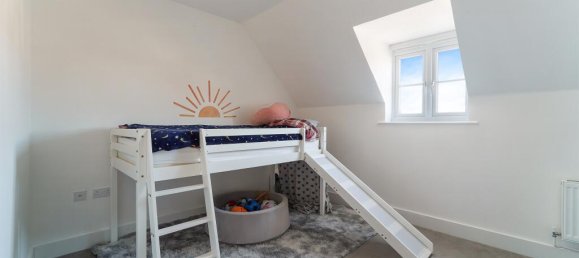 2 bedrooms Apartment in Tadworth, United Kingdom No. 9723 5