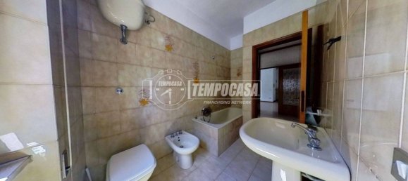 Apartamento de 2 dormitorios en Sant'Elpidio a Mare, Italy No. 300495 8