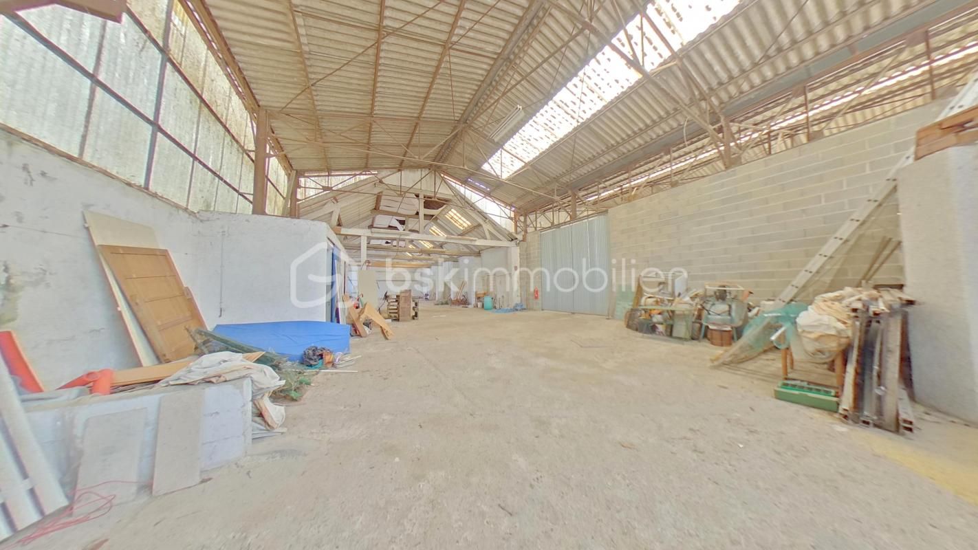 770m² Parking in Bray-sur-Seine, France No. 351620