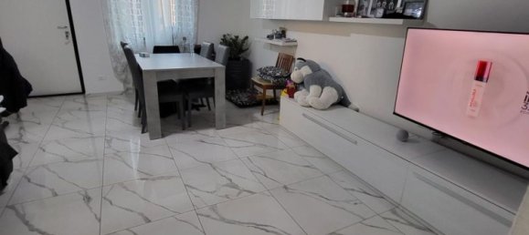 5 bedrooms House in Belgioioso, Italy No. 372545 9