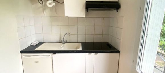 Studio à Le Bourget, France No. 291211 3