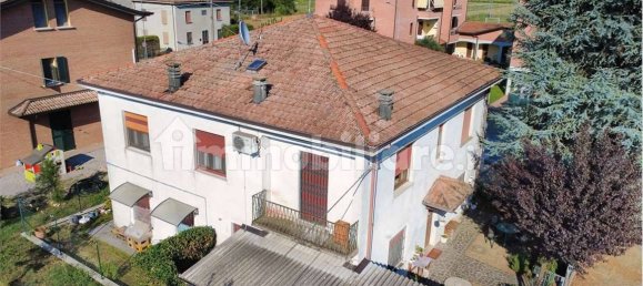 3 Schlafzimmer Haus in Novi di Modena, Italy, Nr. 292079 26