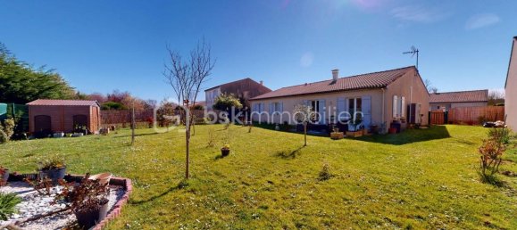 3 chambres Maison de ville à Pont-l'Abbé-d'Arnoult, France No. 96079 20