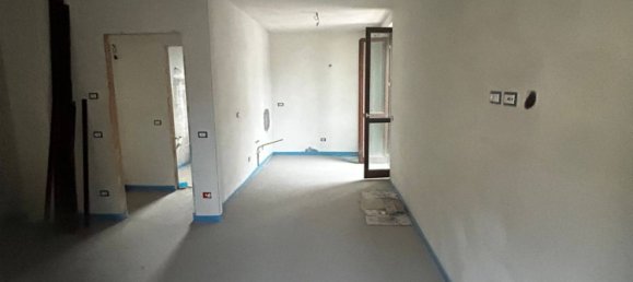Apartamento de 2 dormitorios en Fermo, Italy No. 272845 5