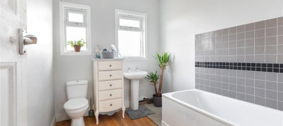 4 bedrooms House in Finchley, United Kingdom No. 3621 17