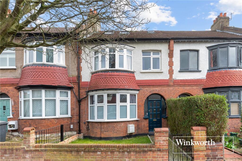 4 bedrooms House in Finchley, United Kingdom No. 3621