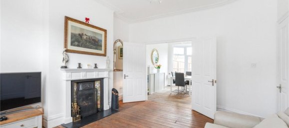 4 bedrooms House in Finchley, United Kingdom No. 3621 22