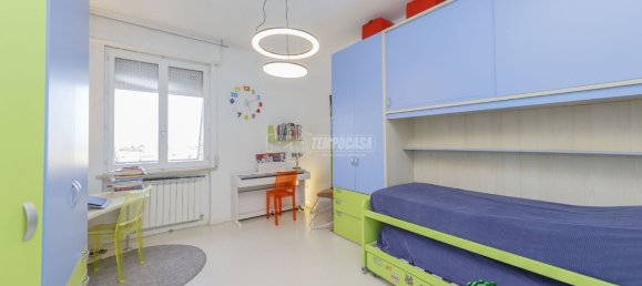 4 rooms Apartment in Piacenza, Italy No. 20601 6