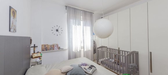 4 rooms Apartment in Piacenza, Italy No. 20601 11